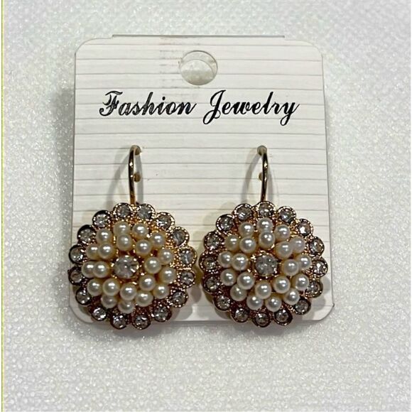 Fashion Jewelry Faux Pearl Gold Tone Bling Flower Statement Dangle Earrings NEW - Picture 2 of 4
